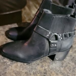 Bootie boots